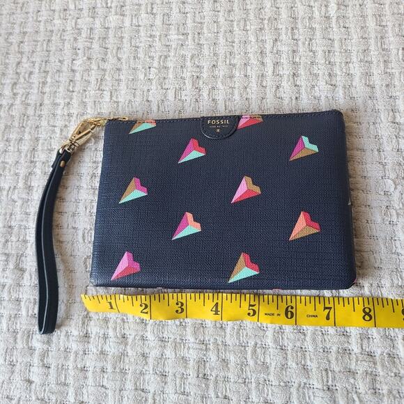 Fossil Geometric Print Multicolor Wristlet - Picture 7 of 8
